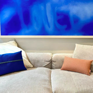 Welche und wie viele Kissen passen auf ein Sofa?