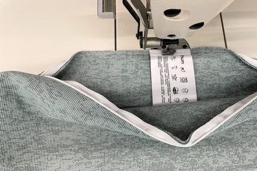 hum Outdoorkissen in der Produktion