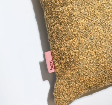 hum boucle kissen in gold farben