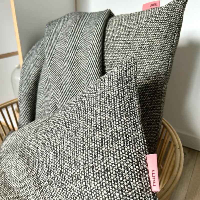 hum kissen boucle mit kuscheldecke