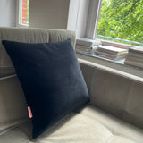 samtkissen in schwarz 50x50cm