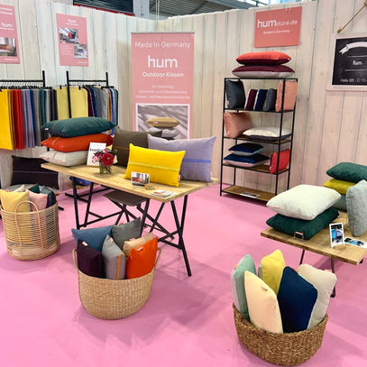hum kissen auf der trendset messe in münchen